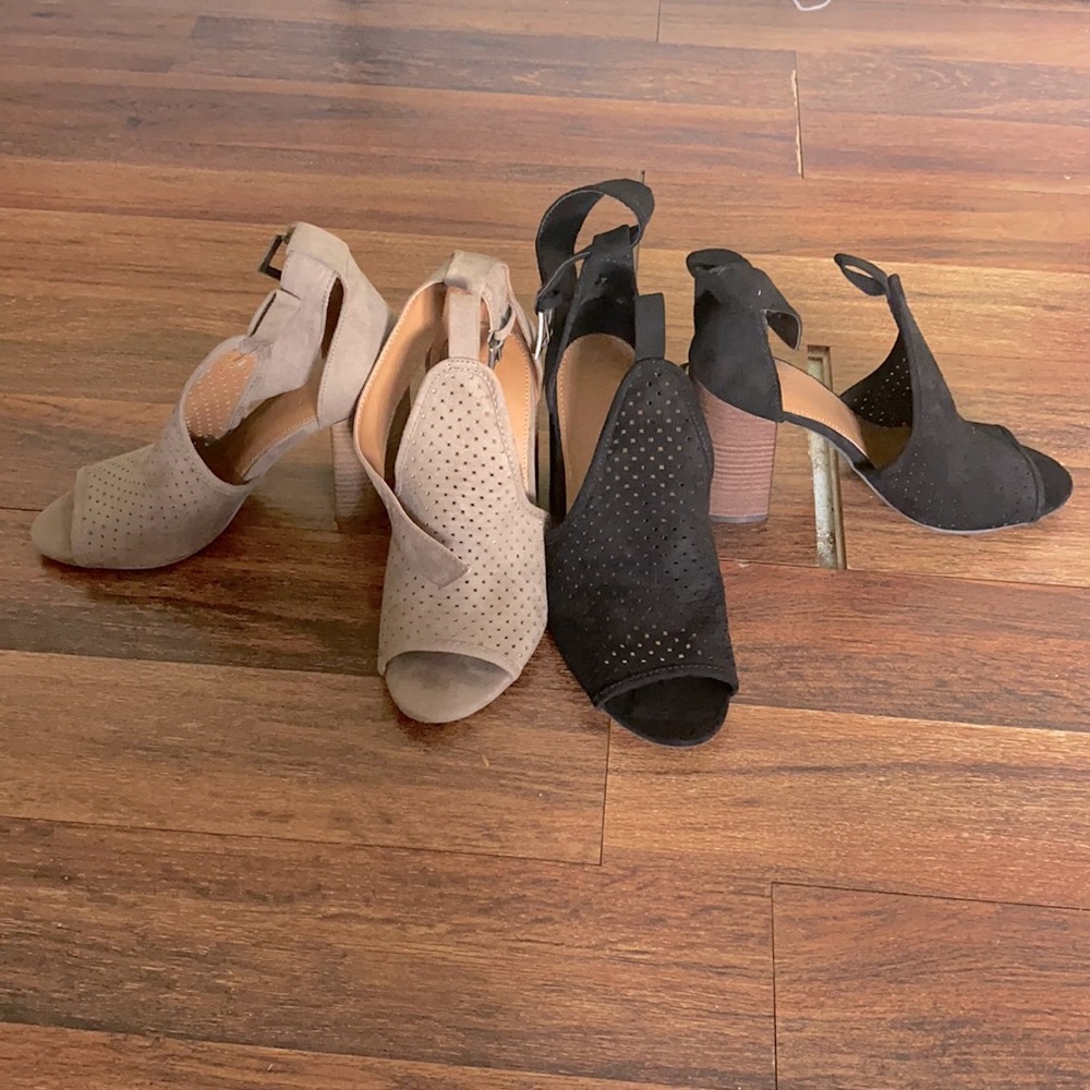 Universal Thread ankle strap heel